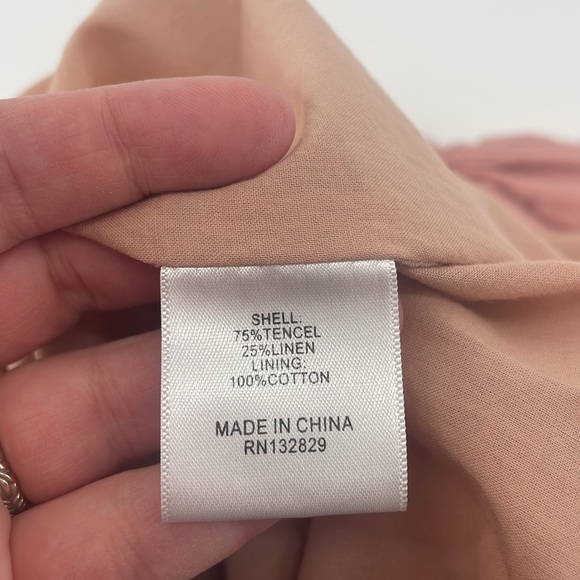 Privacy Please Off Shoulder Dress in Pink S A21 - Picture 4 of 8